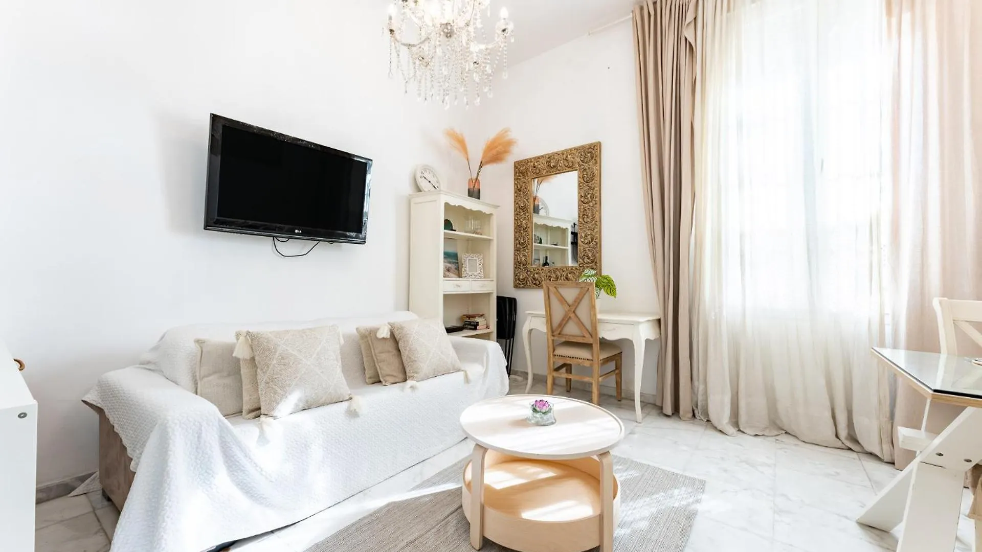 Malagasuite Comfort Scape Apartment